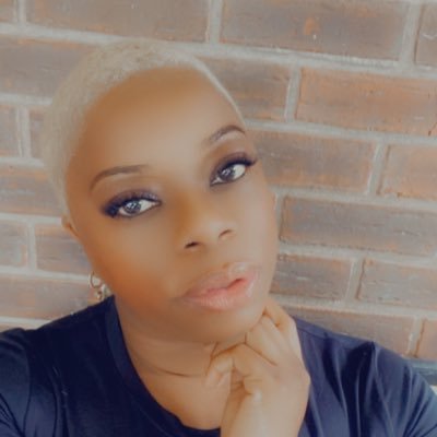 Proud mother of 3!! (Eric, Emani & Evye) Senior Electrical Drafter/Designer… Self Taught Baker/ Decorator…You name it, I can DO IT!