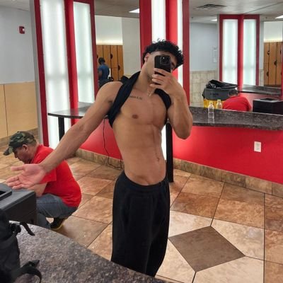 naing78621's profile picture. 