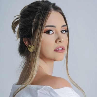 🎮Streamer at @TWITCH and @YouTube
💛 Partner @PUBG_BR
💃🏼 https://t.co/2M90kKETmx
❤️ https://t.co/CycecwCDYt
💜 https://t.co/v3Ex3baqfw