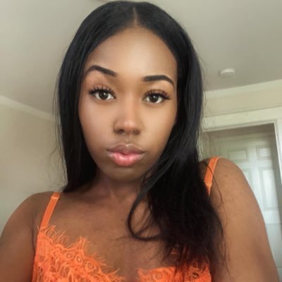 I send Customs 💰Subscribe to Onlyfans 😉📸🥳🥶 ( Content Creator )🩷🥰26 Years Old •Indian • https://t.co/Jql2047odD https://t.co/pEFRIOxxxp