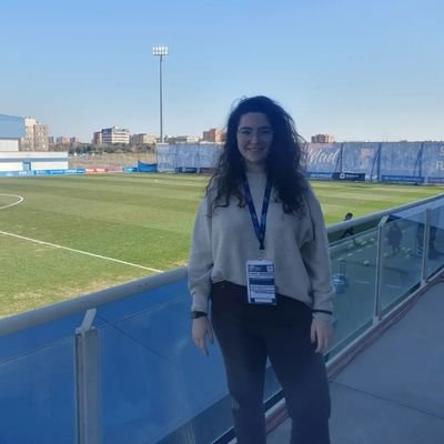 carla_alcos's profile picture. ⚽️ Amor por la pelotita ⚽️                    
             
Comento ✨️Fútbol femenino✨️ 

✍️En @female_fut y @wosomagazine