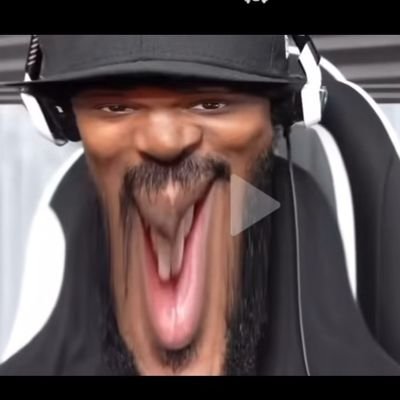 shyyisbi's profile picture. 