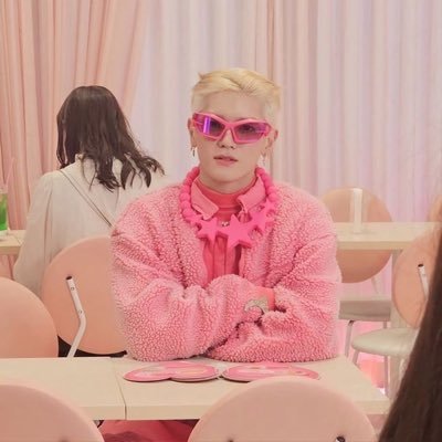 rynthesorceress's profile picture. cái gì vui vẻ thì mình ưu tiên, lee taeyong không vui thì bạn quy tiên 🤷‍♀️