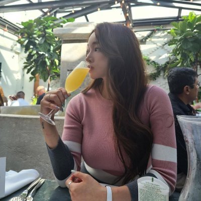 Creating my own sunshine ☀️ Aspiring and Coffee on one hand, confidence on the other