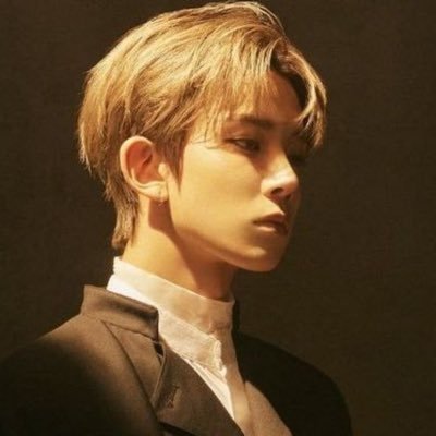 Lee Heeseung; epitome of everlasting glory, grandeur noble majesty. (2001)