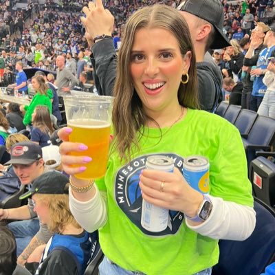 cuteveryseason's profile picture. professional spectator. always purchasing merch.  lifetime free agent.