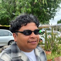 oscar uriel ☭ (@outta_papeles) Twitter profile photo