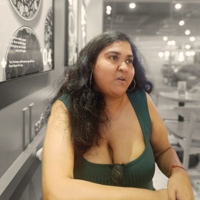 27. Cis, Bi.
Feminist. Atheist. She/Her.
All things Bollywood, books, and cricket here. Mostly shitposting. 🇵🇸🏳️🌈
#FreeAllPoliticalPrisoners