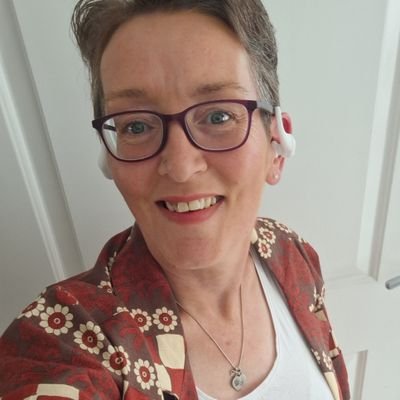 bookmadlady's profile picture. I read like a book dragon, eat ultra marathons for breakfast, work for the local council and raise money for Wiltshire MIND #vegan