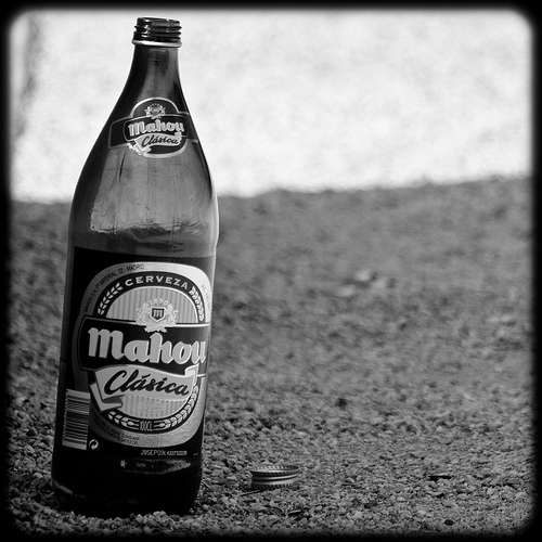 Loco_Ramone's profile picture. A destiempo y acompasado con la barra del bar.