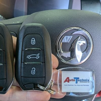 Alan Meade Director @ Autotechnix Southampton Ltd. Tweets: Networking, News, Motoring, Technology & Blatant Advertising! Promoting: #Auto #Locksmiths #Car keys.