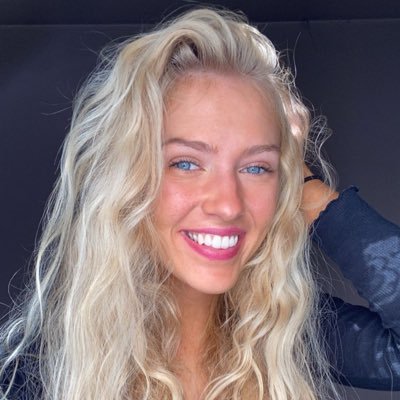 ugcfromsophie's profile picture. creating authentic and engaging content to create sales and build community for your customers. ugcfromsophie@gmail.com