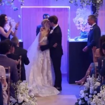 Fan Account | #MATTCASEY: I'm in love with you Sylvie. Nobody else. ✨ This page will be a daily reminder of how perfect Brettsey are for each others!