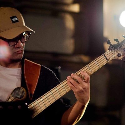 yusuke_saito_5's profile picture. Bass Player(E.Bass & Doublebass & Synth Bass) │ 参加バンド Weave Waves / Banana Pancake Trail / @takeover_fusion / Salute Baccanale │ ⚽🍦️🏔️📚🪴 │ ピノが大好き │