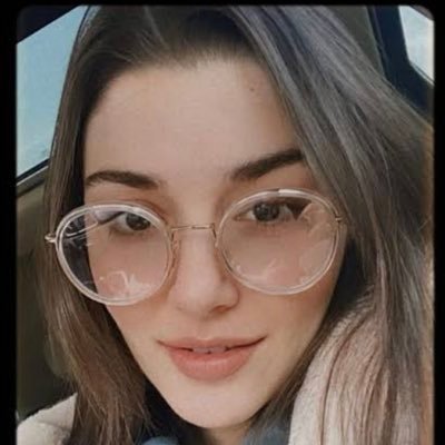 robertayasm's profile picture. …