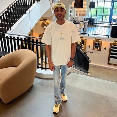 shawnTh16144870's profile picture. Roth IRA-100% Tesla, Rollover IRA-100% Tesla, HSA-100% Tesla, Brokerage-100% Tesla.
