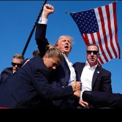 Love and Peace.... Fear of God,.. MAGA.... big Trump supporter 😁.. Proudly an American 🇺🇸🇺🇸