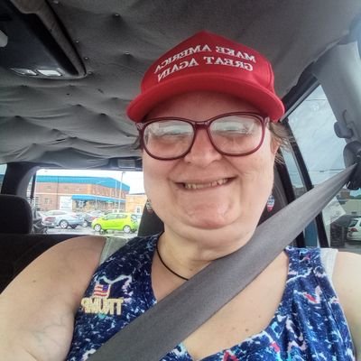 I am a Christian and I live in Tennessee Go Lady Vols and Vols 🎉 MAGA 🇺🇸
