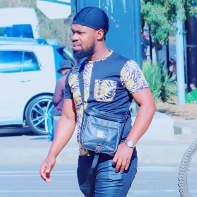 Operater Dump truct 777,,Orlando pirate fans bhakajuju indode emnyama.
https://t.co/DfbXa02nYz. Vusi v simelane mpembe. https://t.co/QwBLcy9BkG vusi7871