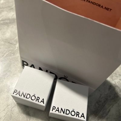 iamsasha_b's profile picture. 