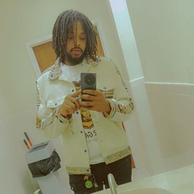 LeeMoney8732's profile picture. 