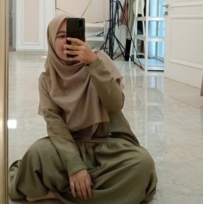 Bukan siapa - siapa, hanya manusia biasa yang ingin menjadi saya yang lebih baik dari saya sebelumnya 💞