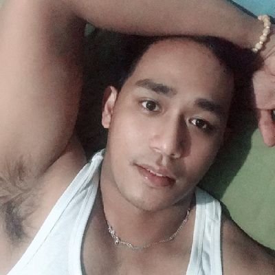laxup32's profile picture. कितनी झूठी होती है मोहब्बत की कसम 
देखो तुम भी ज़िंदा हो मैं भी ज़िंदा 
https://t.co/SJxJf7k0if
