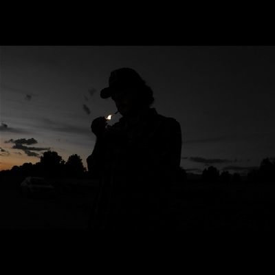 ghiroyou's profile picture. اَندَرخَم یک کوچه...