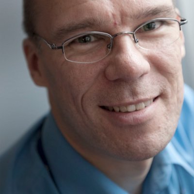 Politiikan erikoistoimittaja @yleuutiset ja futisfani @JapsEdustus, @LFC & @Huuhkajat. Senior political correspondent & football fan.