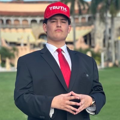 Free speech Absolutist. YouTube and Tiktok really hate me. Check my highlights and fund out why. @thestreetpoller