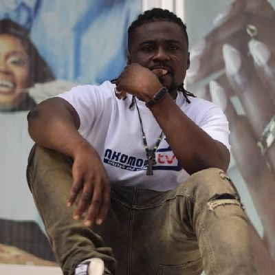 *CELEBS/BRAND PROMOTER
*EVENT HYPE
*PRODUCTS ADVETISEMENT
*SHOWBIZ CRITIC
*BLOGGER