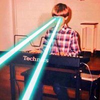 V (@tipsypianobar) 's Twitter Profile Photo