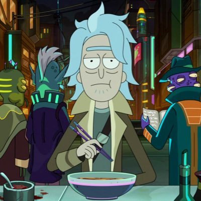 (ITA | 30 | He/Him | Pan | Med) Parentesi, gif, punteggiatura corretta e riferimenti nerd.