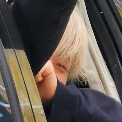 horanghazed7's profile picture. 10:10