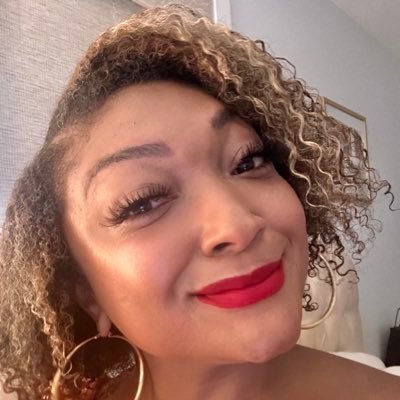 kiarapesante's profile picture. Muva to Z + N. Lover of Black people. Freedom Fighter. Strategist. @nwlc VP. @demos_org @berlinrosen @CivRightsCorps @EdLaborCmte @TheDemocrats ++ alum.