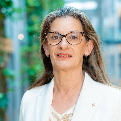 Valérie DELOGE Profile
