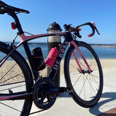 yasutyariaka's profile picture. ロードバイク関連情報とやり取り用アカ作成しました。 Team Green RoadのMERIDA乗り→Infinity StyleのDEROSA乗り→PINARELLO dogmaFロードバイク乗りの方の無言フォロー失礼しますm(_ _)m