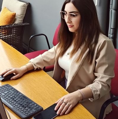 mellpardook's profile picture. 🏛️ PBA. MLP. HCD
Martillera Publica y Corredora de Comercio
Secretaria Ejecutiva.
Instructora Fitness y Profesora de Danzas.