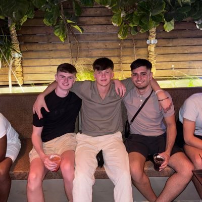 MACureds's profile picture. Teams like Barnsley. East stands finest✊🏻
