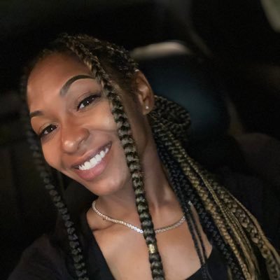 27 |🏳️🌈| ♈️ | Black Female Artist| RawNoke Born & Raised | #VWCC| 540 🚗 704 #FLX #Blessed 🤩 #LBFFR 💍♒️