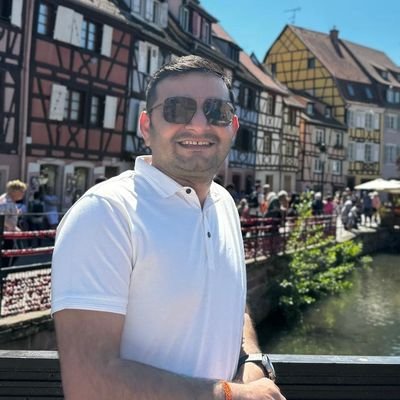 Engineer in Thermal/mechanical design🌡️. Tech aficionado 💻. Polyglot 🌍. Master’s grad 🎓. 30, herbivore 🥗. Exploring Europe one innovation at a time ✈️.