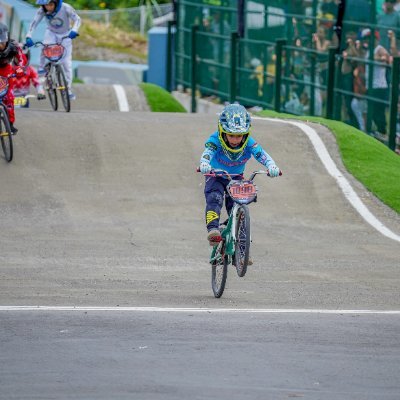 Security geek empedernido..., Y papá de @martinemiliobmx futuro Medallista Olímpico Colombiano de BMX. (Actualmente líder del campeonato Nacional yDistrital)