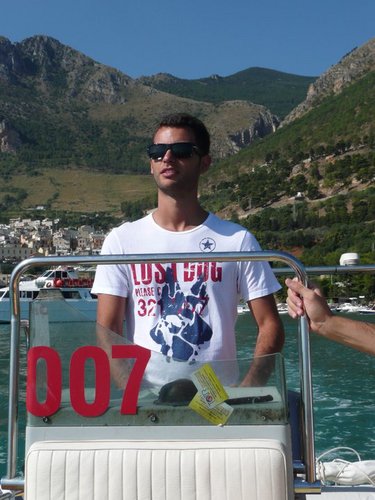 FranMontcesco's profile picture. La fortuna è quando la preparazione si incontra con l'occasione...