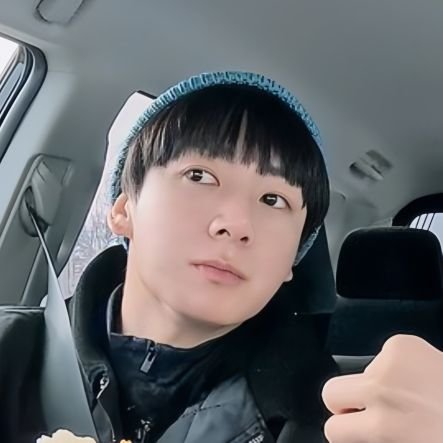 👉🏻 ทำงาน 👈🏻
🖤 เมนพี่กิ •มัมหมีลูกกุก💖 เอนไก่ ทีเร้ก ติ่งทุกวง
• BTS ° SKZ : พี่บิ้น ʕ·ᴥ·ʔ 🫶🏻