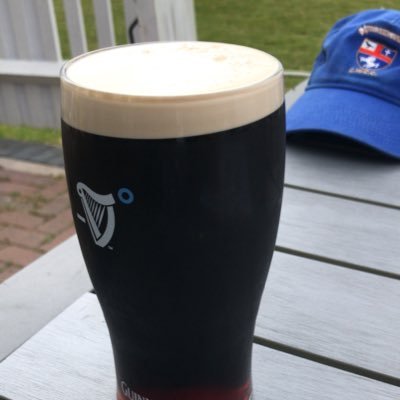 uthomp101's profile picture. You better carry that weight