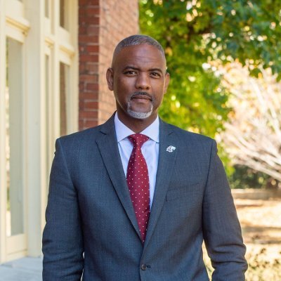The official account for the Southern Illinois University Carbondale Chancellor.