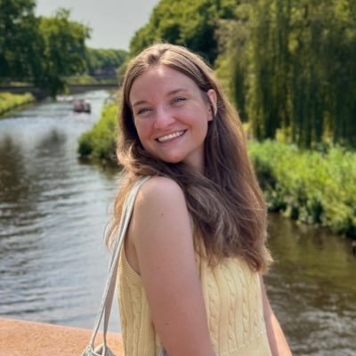 Journalist, comedian & your token vegan friend 🌱funnier on tiktok.
Currently @CBSNews, @AmericanU Alum.
Seattle➡️NYC (w stops in DC, Tucson & San Diego)
