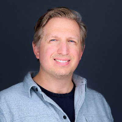 Need help hiring? | CRE staffing & recruiting expert | Founder @ Bullpen