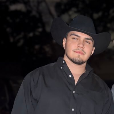 RobertGarcia12_'s profile picture. Texas Living