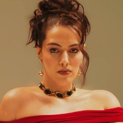 QG de atualizações sobre a cantora e compositora carioca @marinanavoz.